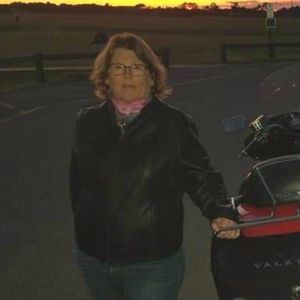 Meet your Posher, Debbie